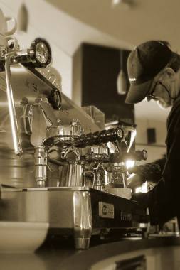 Geir Oglend - Grandmaster roaster and barista at the Drumroaster - Cowichan - Mill Bay